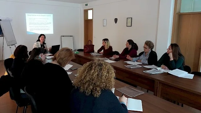 KOSOVA - WOMEN 4 WOMEN #KW4W ORGANIZED A TRAINING ON PROPERTY AND INHERITANCE RIGHTS FOR MUNICIPAL GENDER OFFICERS OF KACANIK, VITI AND SHTERPCE AND KW4W SOCIAL EMPOWERMENT TRAINERS